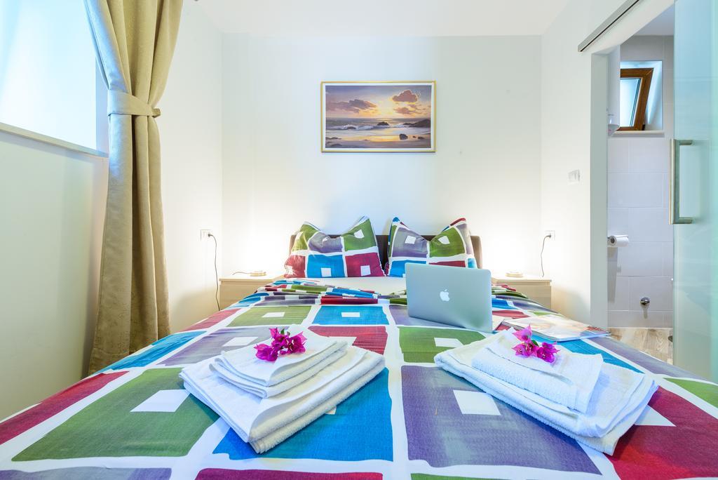 Apartments None And Nono ซัฟทัท ภายนอก รูปภาพ